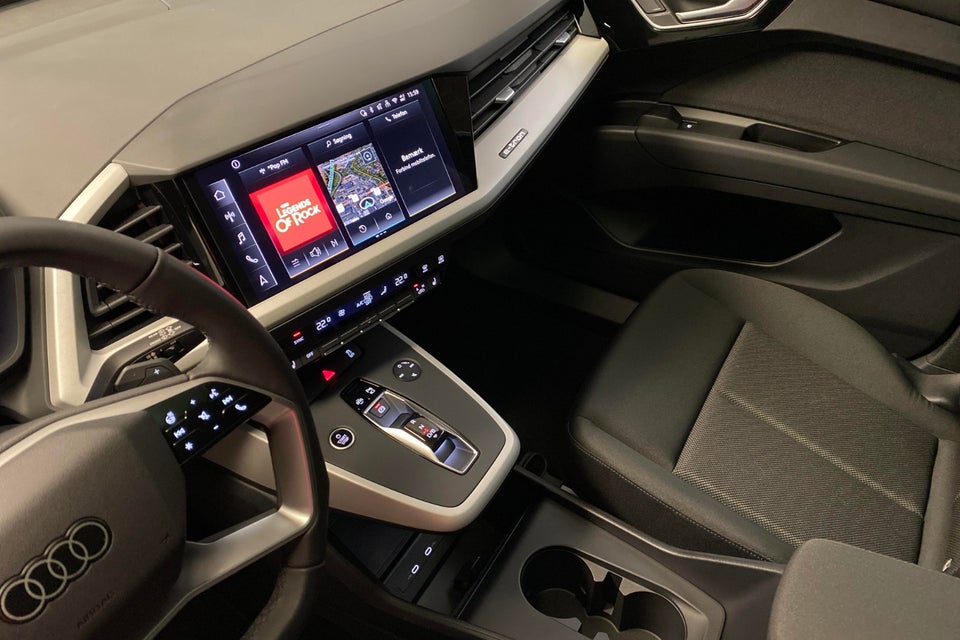 Audi Q4 e-tron 45 Progress 5d