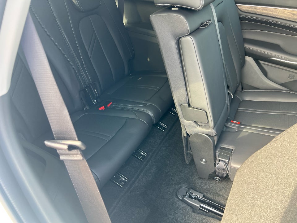 Navor E5 1,5 PHEV Rock 5d