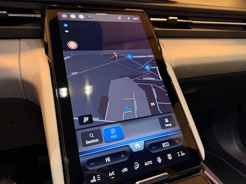 Ford Explorer 82 Premium Extended Range 5d