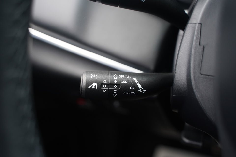 MG Marvel R Performance 5d