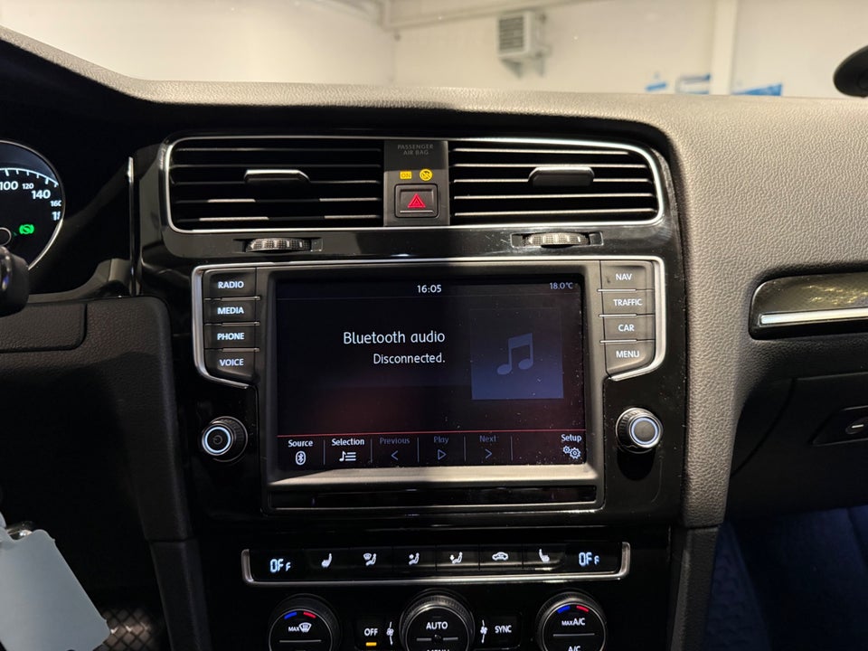 VW Golf VII 2,0 TDi 150 Comfortline Variant BM 5d