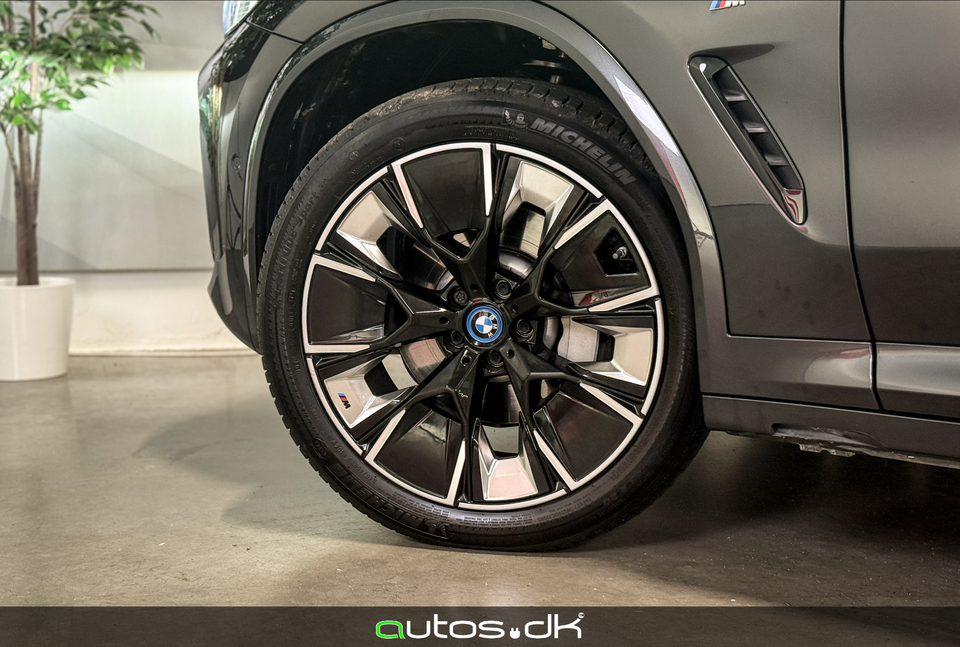 BMW iX3 Charged Plus M-Sport 5d