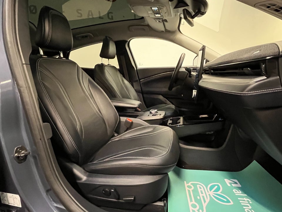 Ford Mustang Mach-E 98 Extended Range 5d