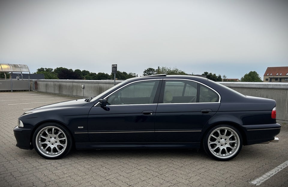 BMW 540i 4,4 aut. 4d