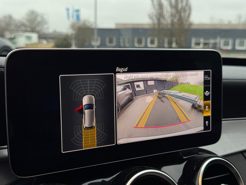 Mercedes C300 de 2,0 AMG Line stc. aut. 5d