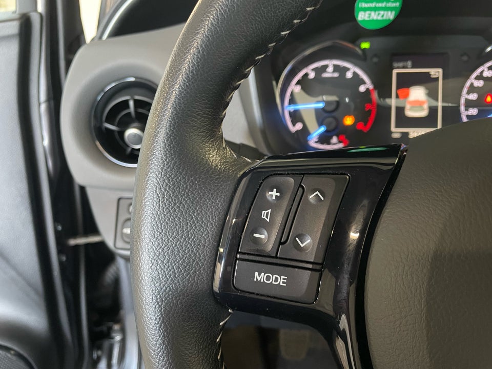 Toyota Yaris 1,0 VVT-i T2 5d