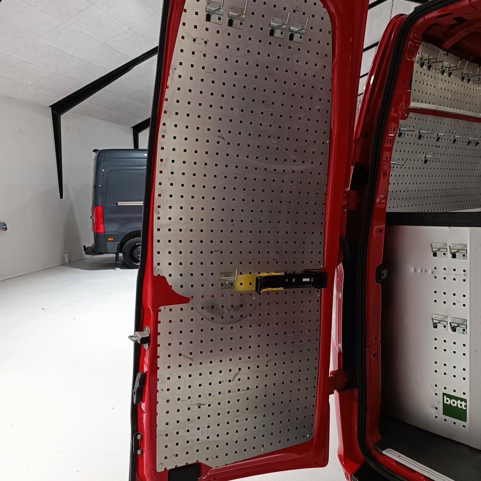 Ford Transit Custom 320L 2,0 TDCi 170 Trend aut.