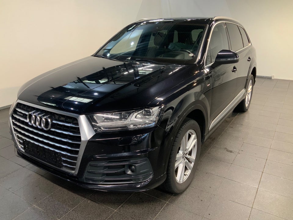 Audi Q7 3,0 TDi 272 S-line quattro Tiptr. 7prs 5d