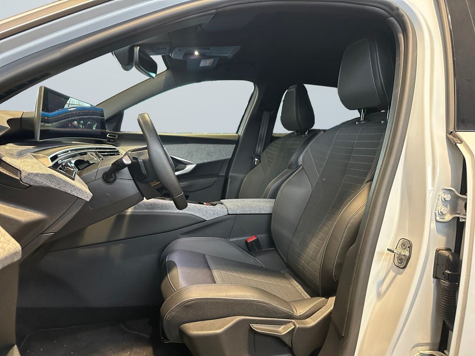 Peugeot e-3008 77 Allure 5d