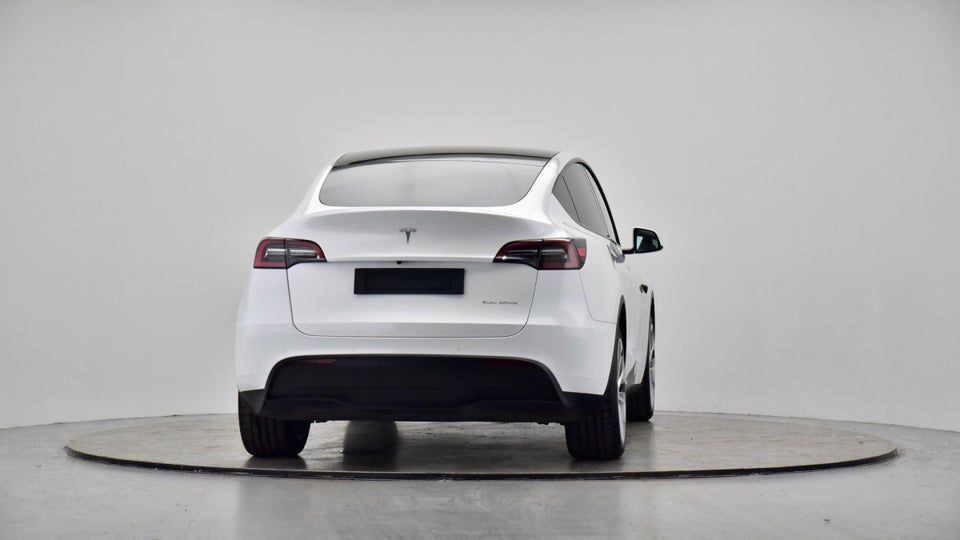 Tesla Model Y Long Range AWD 5d