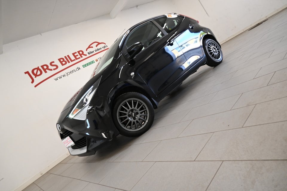 Toyota Aygo 1,0 VVT-i x-play 5d