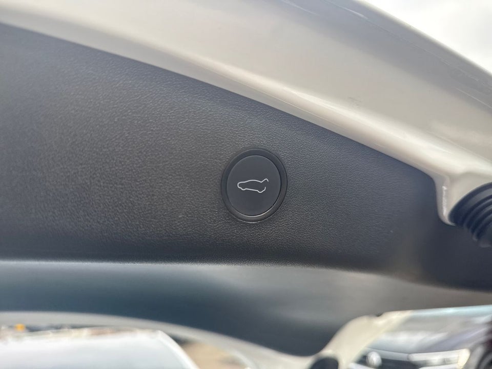 Tesla Model 3 RWD 4d