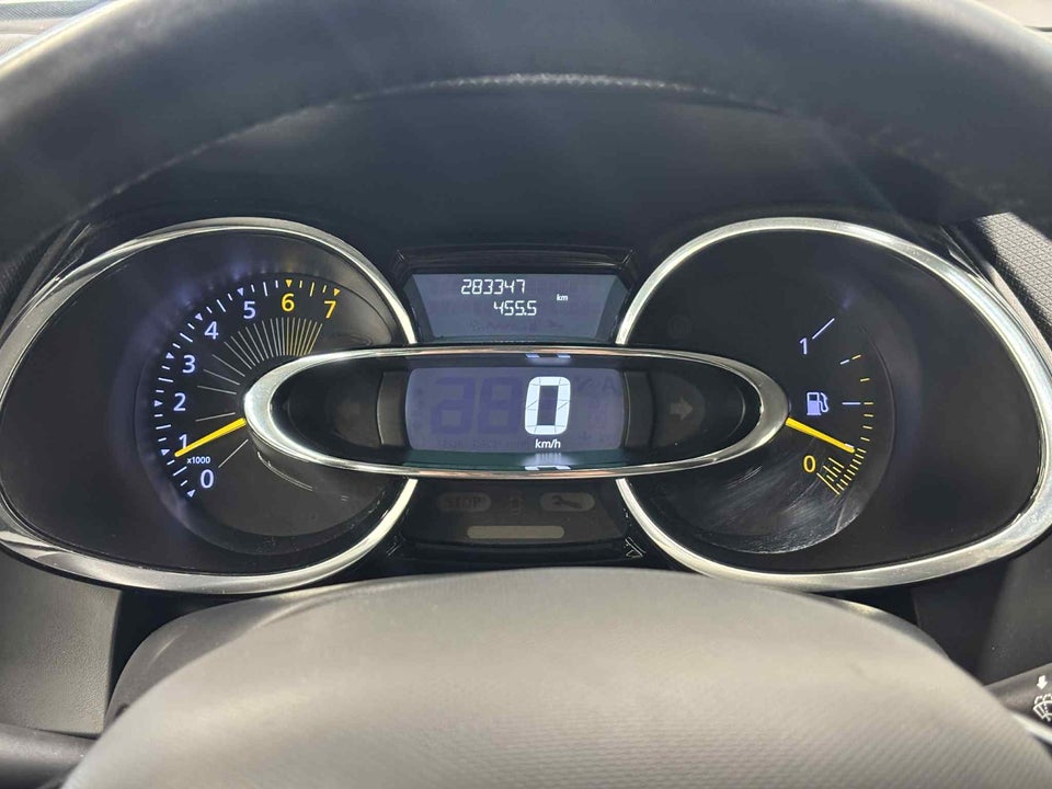 Renault Clio IV 1,2 16V Authentique 5d