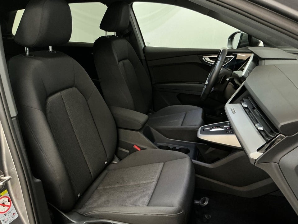 Audi Q4 e-tron 45 S-line 5d