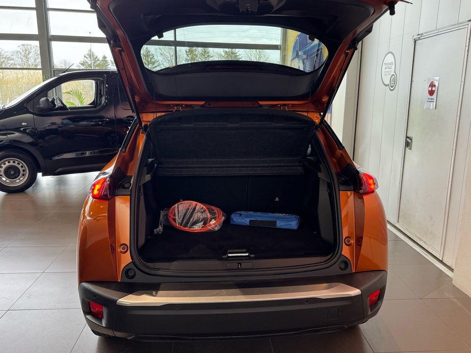 Peugeot e-2008 50 GT Sky 5d