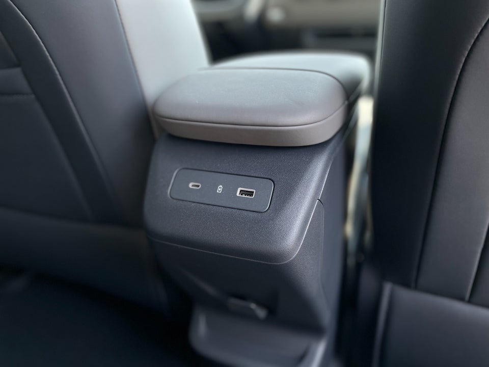 Lynk & Co 02 More 5d