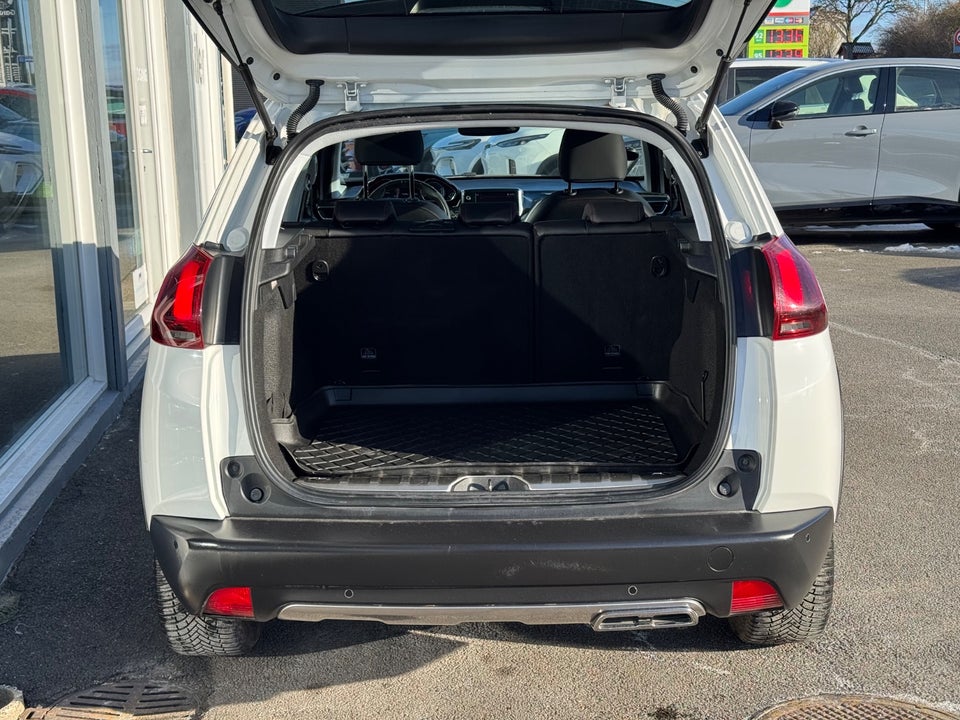 Peugeot 2008 1,5 BlueHDi 120 GT Line Sky EAT6 5d