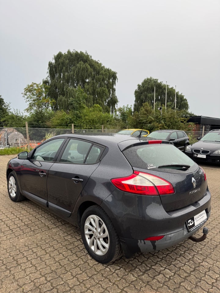 Renault Megane III 1,6 110 Expression Sport Tourer 5d