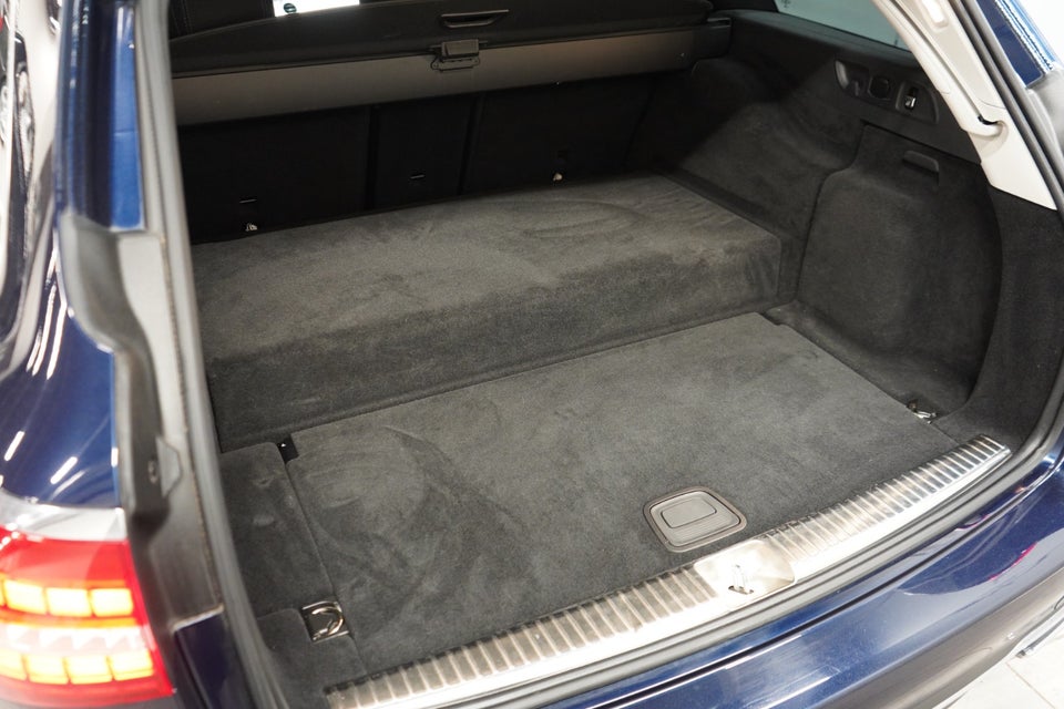 Mercedes E300 de 2,0 Avantgarde stc. aut. 5d