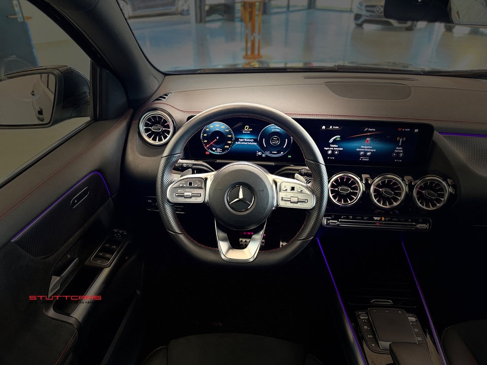 Mercedes EQA300 AMG Line 4Matic 5d