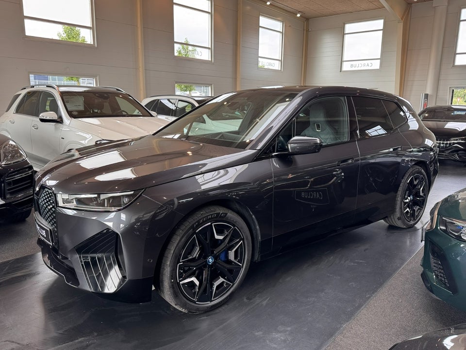 BMW iX xDrive40 M-Sport 5d