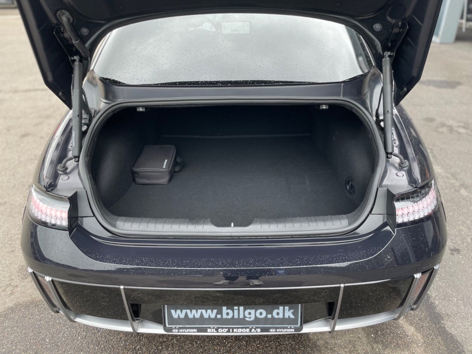 Hyundai Ioniq 6 77 Techniq AWD 4d