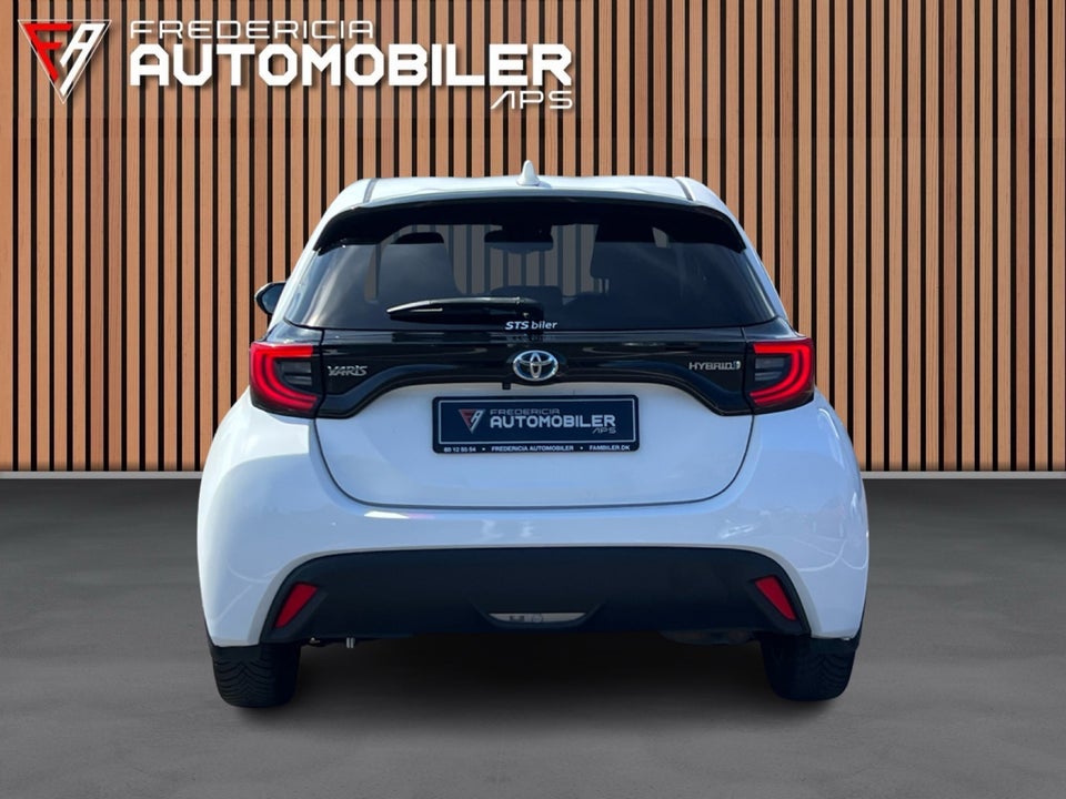 Toyota Yaris 1,5 Hybrid H1 e-CVT 5d