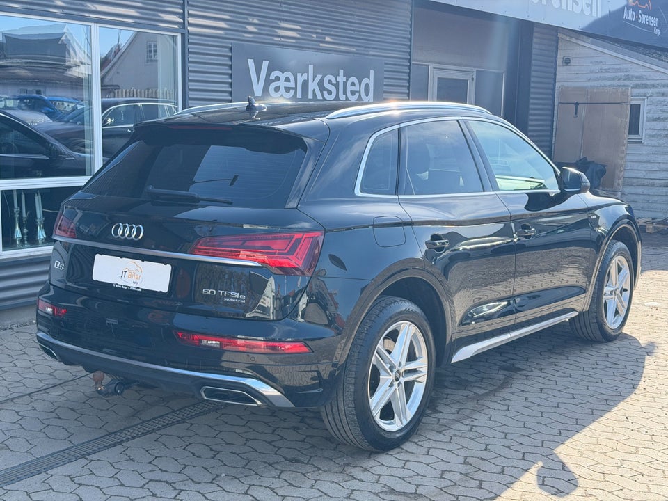 Audi Q5 50 TFSi e S-line quattro S-tr. 5d