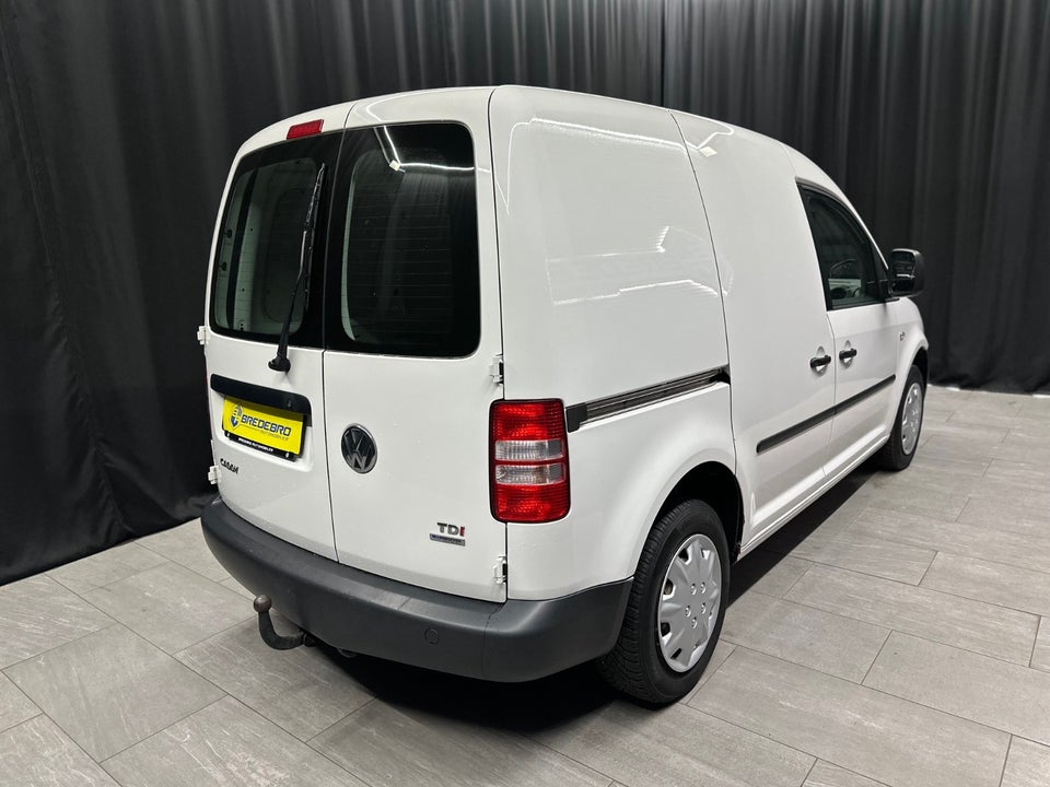 VW Caddy 1,6 TDi 102 BMT Van 5d