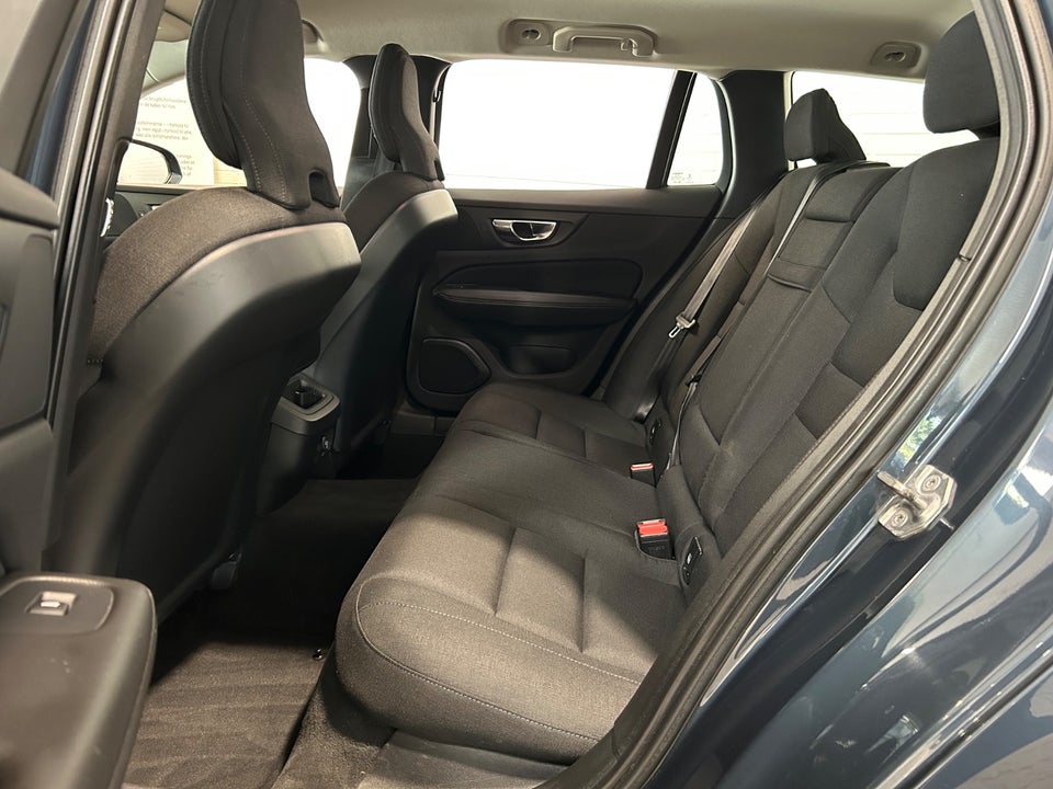 Volvo V60 2,0 D4 190 Momentum aut. 5d