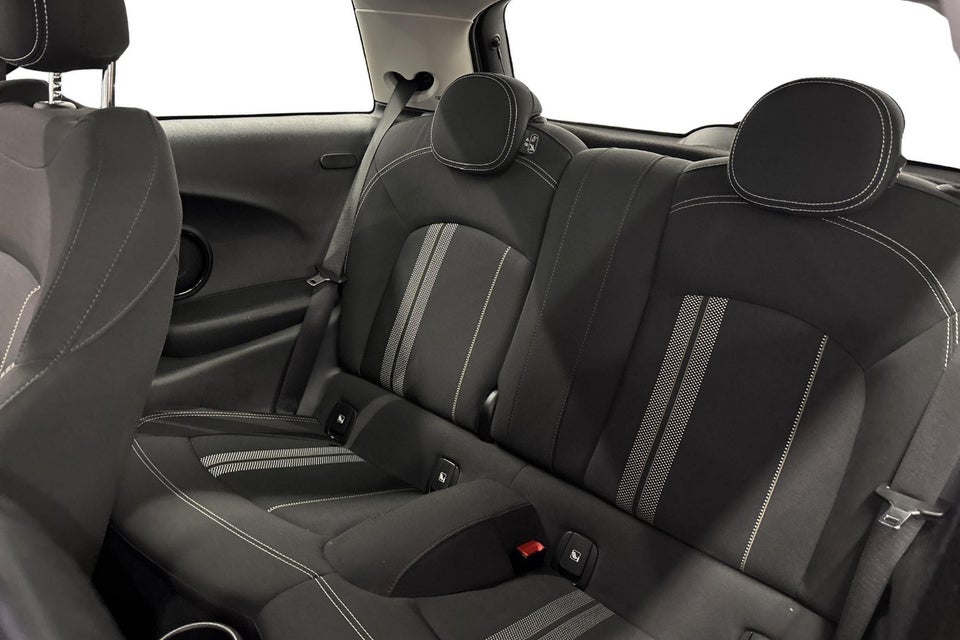 MINI Cooper SE Essential Trim 3d