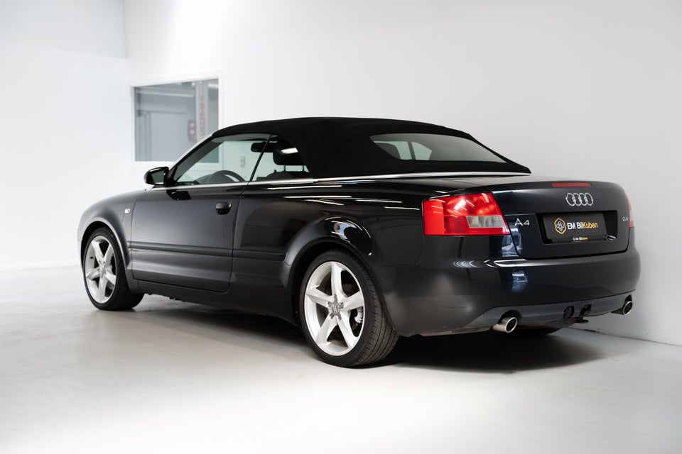 Audi A4 2,4 V6 Cabriolet 2d