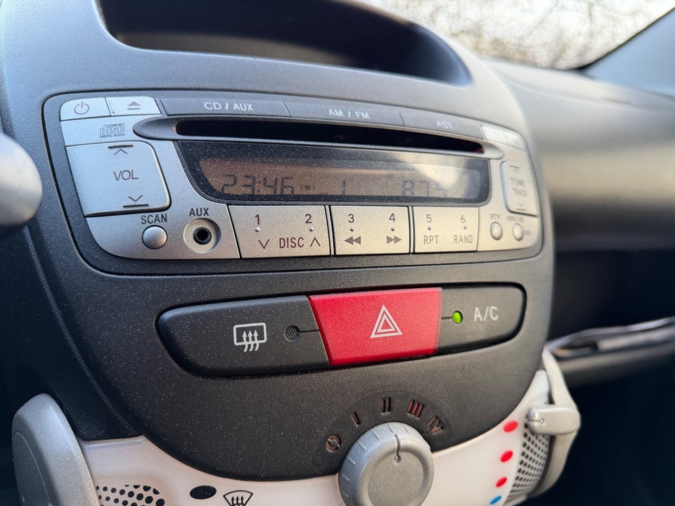 Peugeot 107 1,0 Active 5d