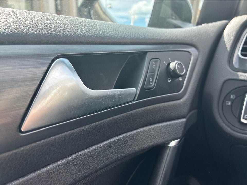 VW Golf VII 1,5 TSi 130 Comfortline Variant DSG 5d