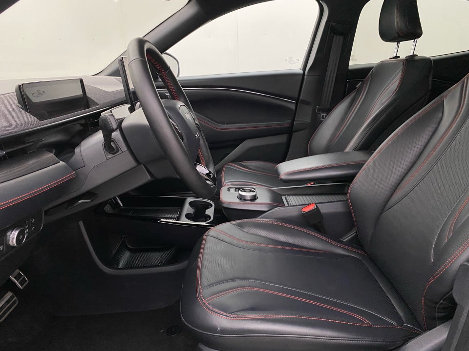 Ford Mustang Mach-E 75 Standard Range AWD 5d