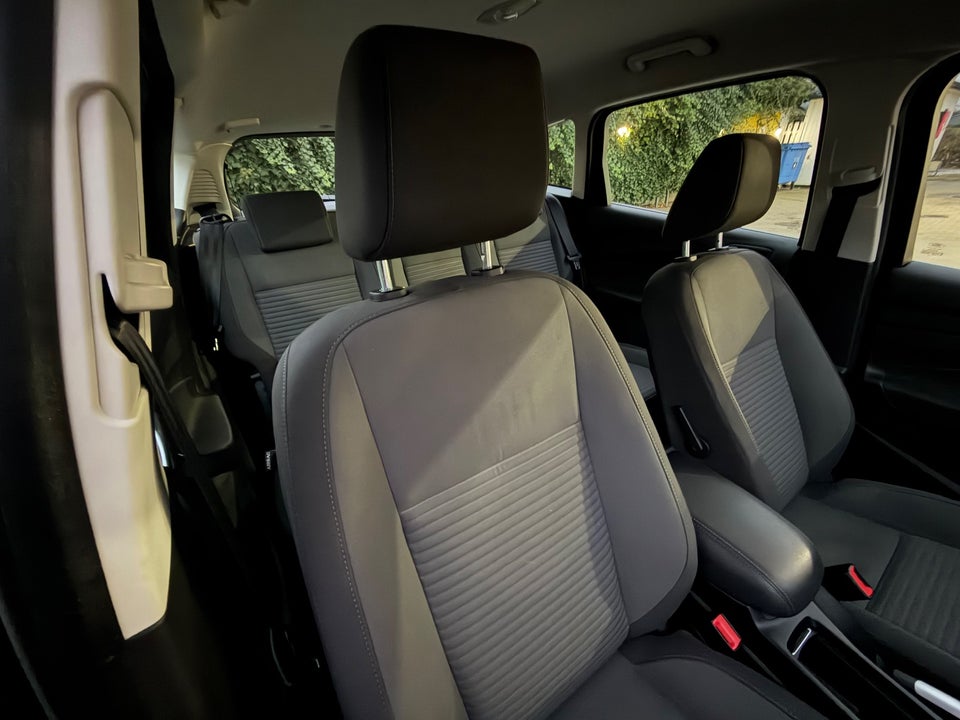 Ford C-MAX 1,0 SCTi 125 Titanium 5d