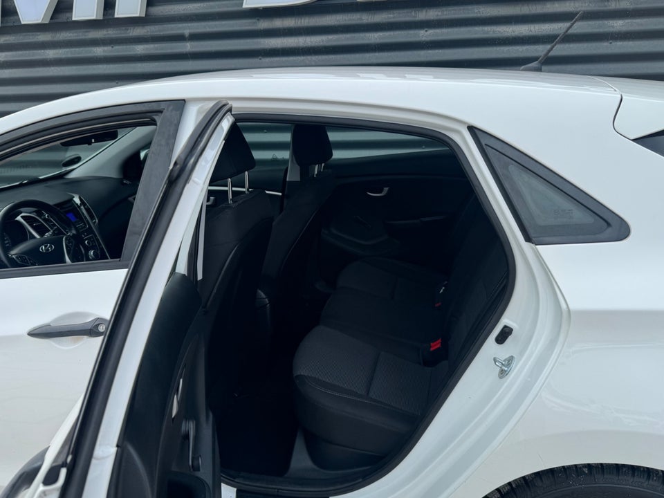 Hyundai i30 1,6 GDi Comfort Eco 5d