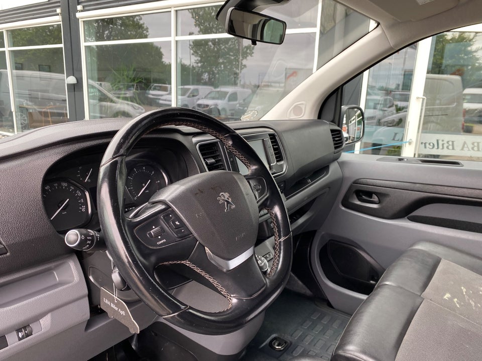 Peugeot Expert 2,0 BlueHDi 122 L3 Plus EAT8 Van