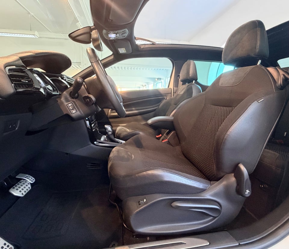 DS DS 3 1,2 PureTech 110 Style Cabrio EAT6 2d