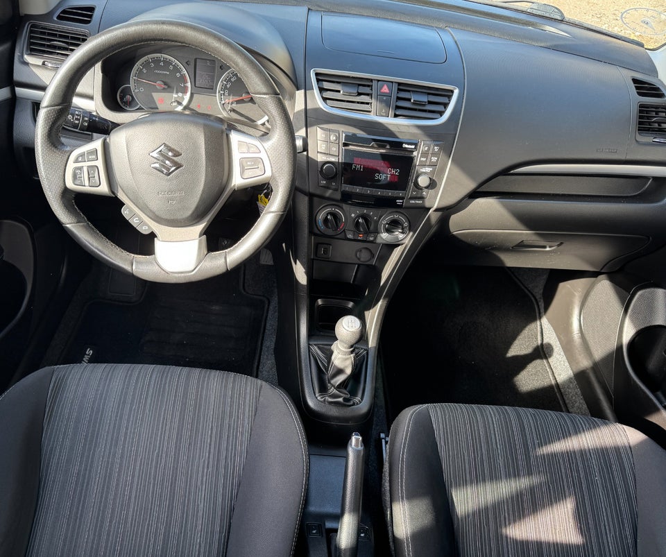 Suzuki Swift 1,2 Dualjet Sport 20th Anniversary 5d