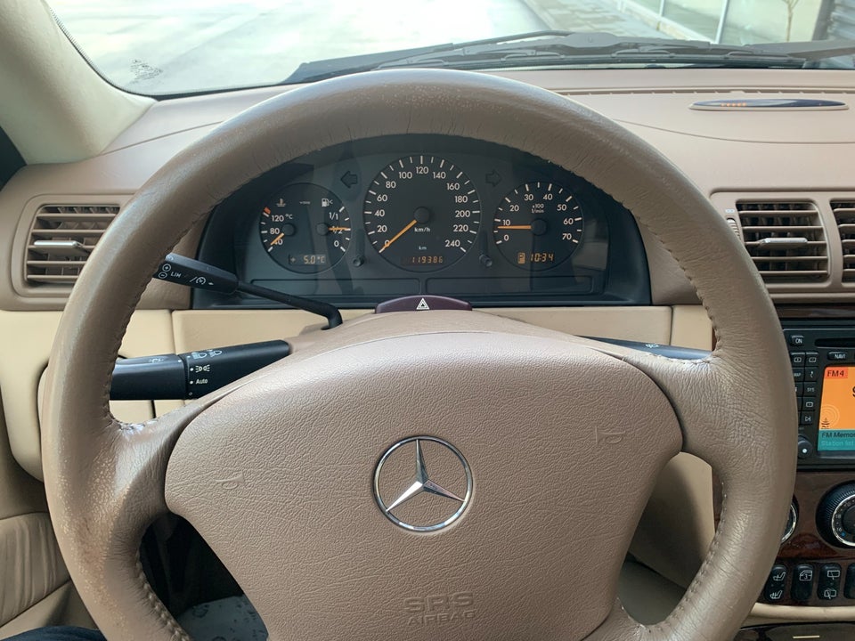 Mercedes ML500 5,0 aut. 5d