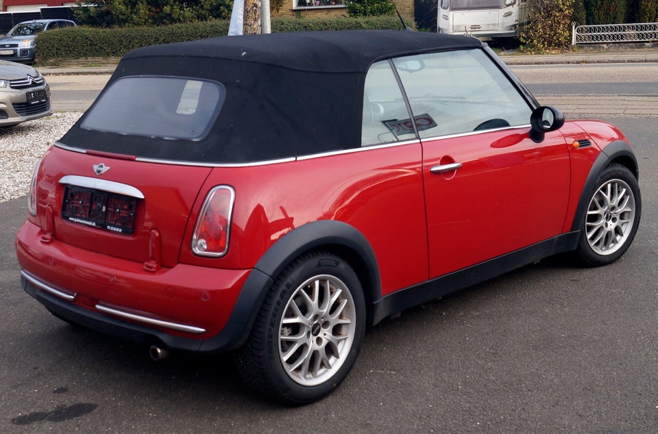 MINI Cooper 1,6 Cabriolet 2d