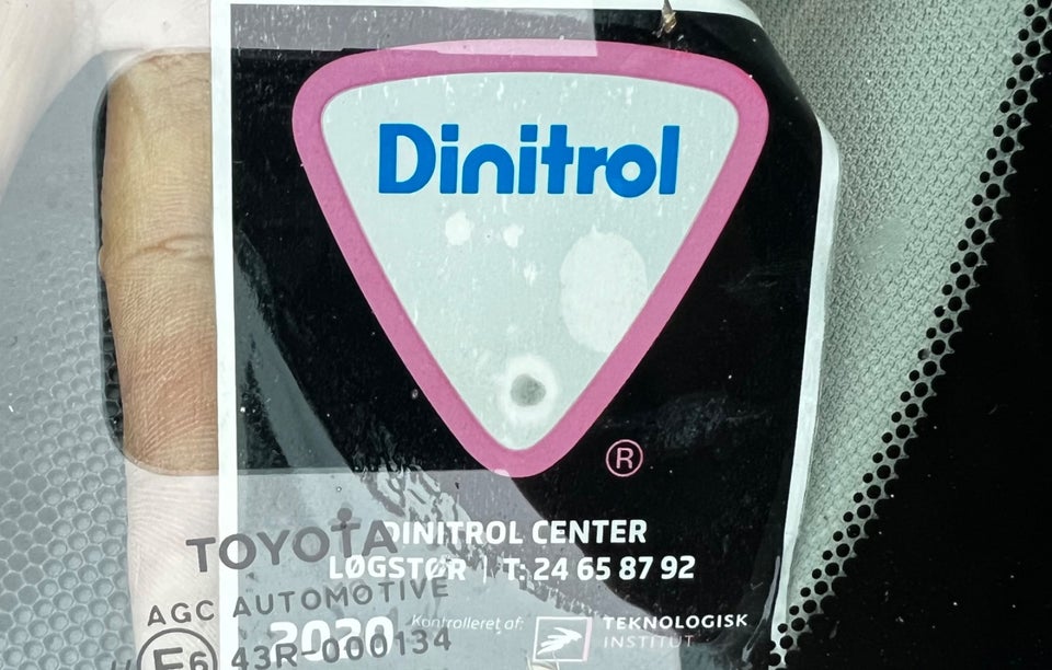 Toyota Avensis 1,6 VVT-i T1 4d