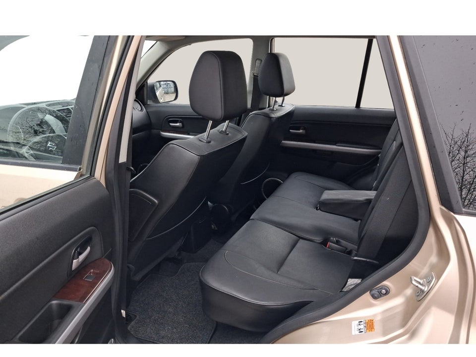 Suzuki Grand Vitara 2,0  5d