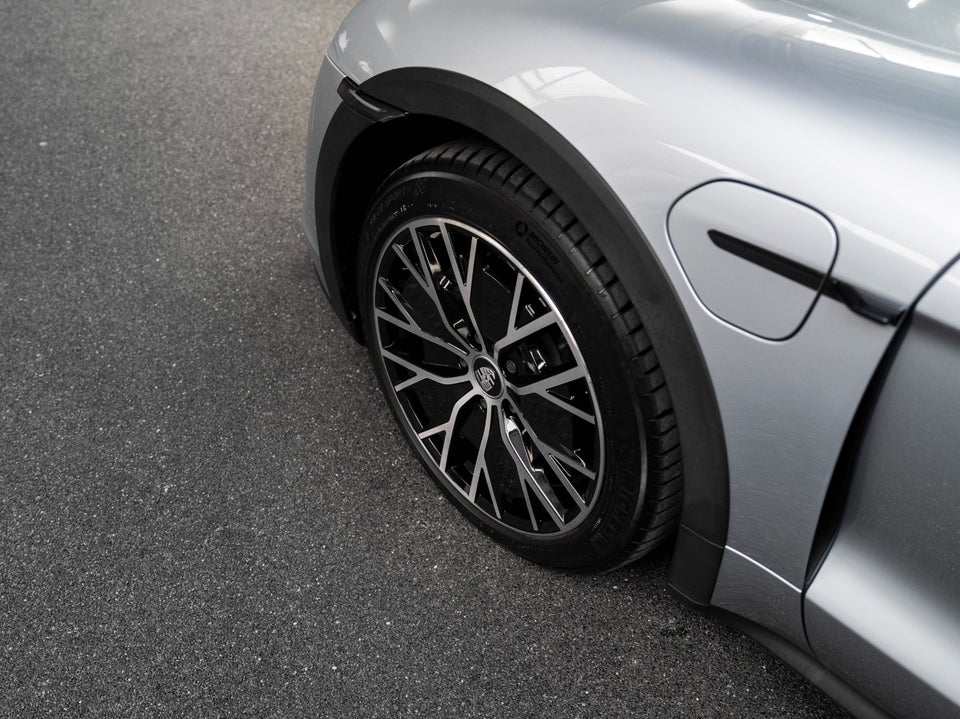 Porsche Taycan 4 Performance+ 75 Years Cross Turismo 5d
