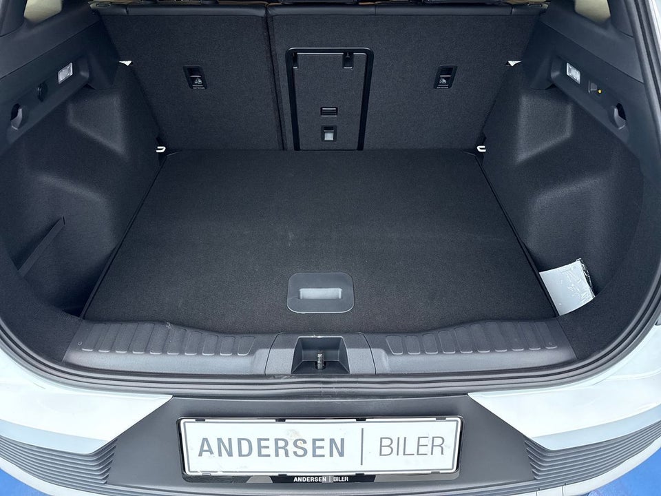 Ford Explorer 77 Premium Extended Range 5d