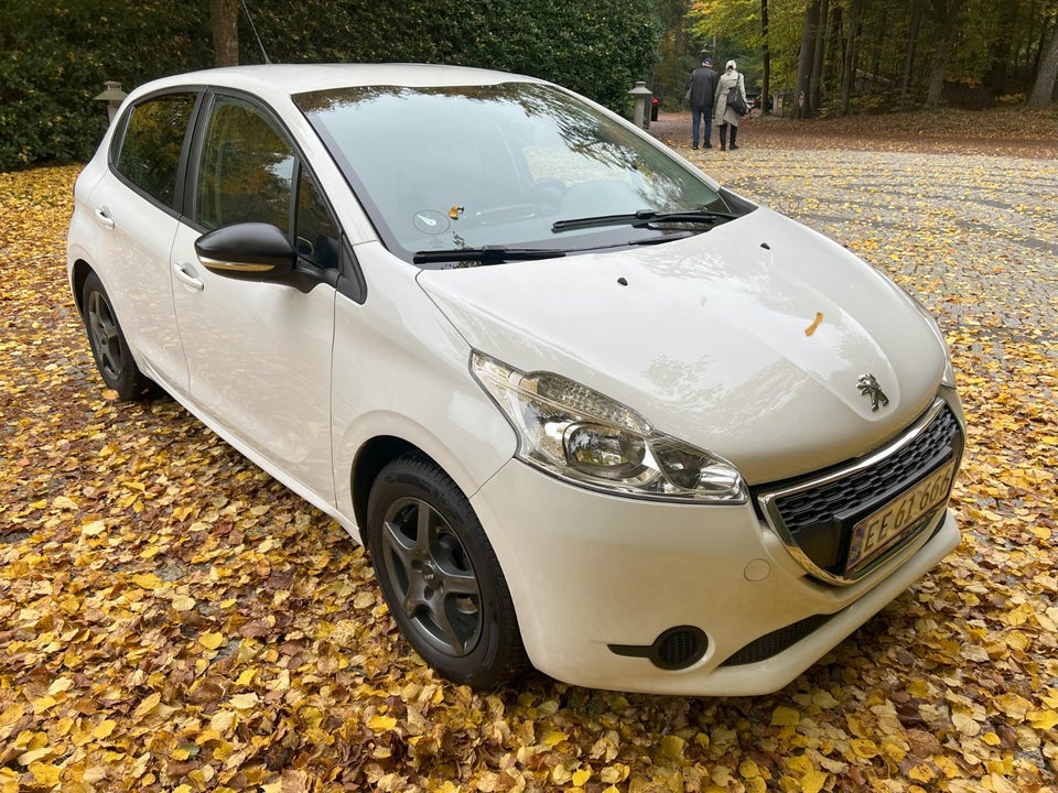 Peugeot 208 1,2 VTi Active 5d