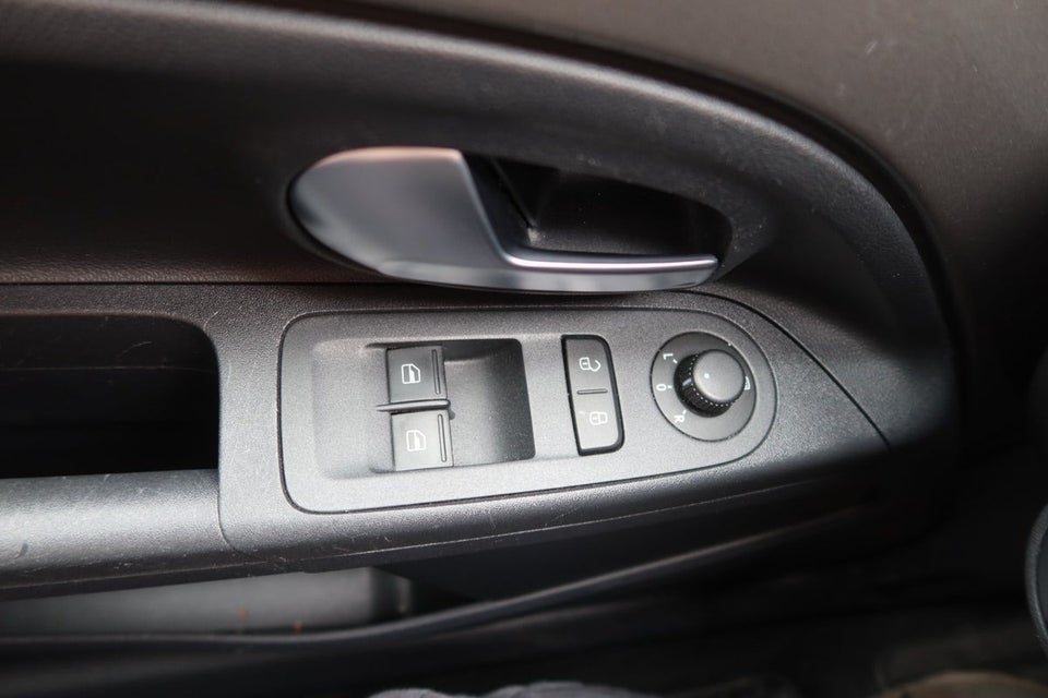 VW Up! 1,0 MPi 60 Move Up! ASG BMT 5d