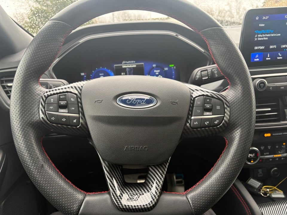 Ford Kuga 2,5 PHEV ST-Line X CVT 5d