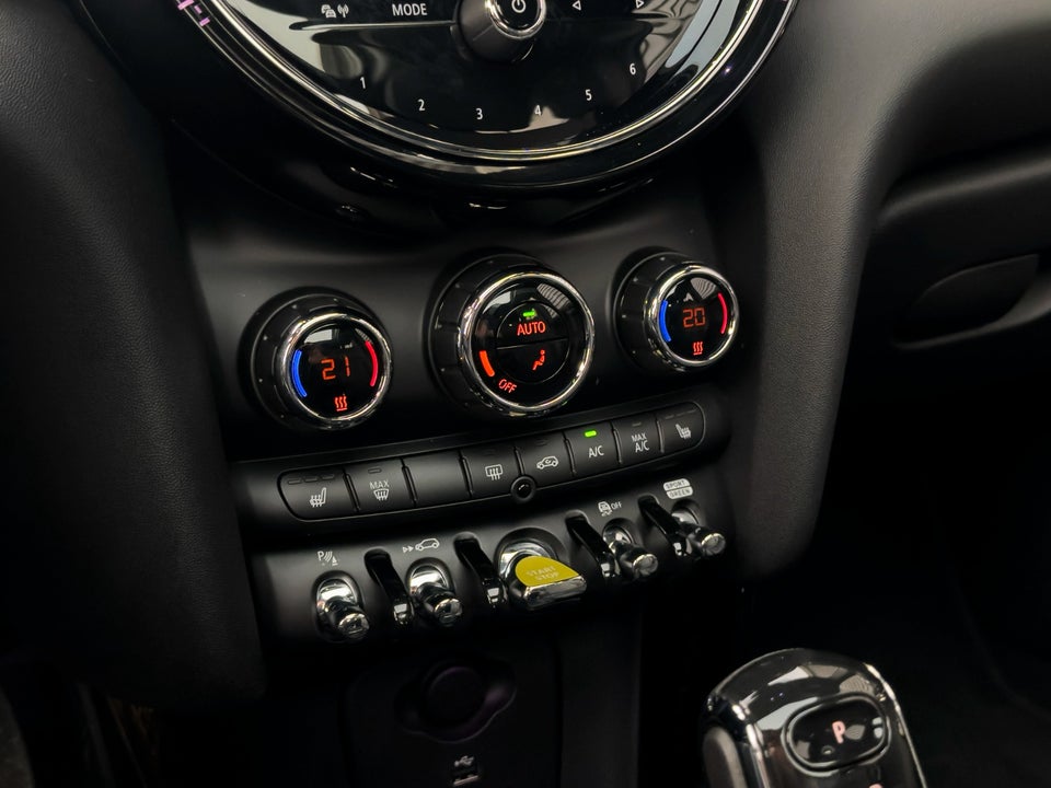 MINI Cooper SE Classic Trim 3d